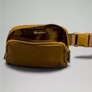 Lululemon Everywhere Belt Bag 1L Burnt Caramel